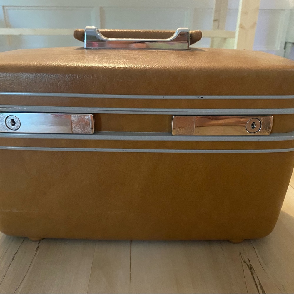 Vintage Samsonite Profile Camel Tan Brown Train Case Small Travel Carry Luggage